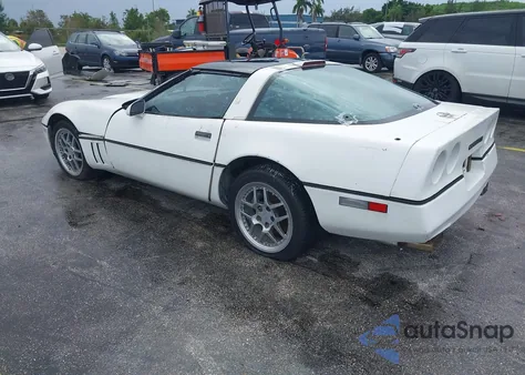 1988 Chevrolet Corvette из США, поврежденный, VIN 1G1YY2184J5108243
